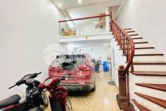 Bán nhà tây hồ, lạc long quân 42m2, 5 tầng, nhỉnh 7 tỷ.lô góc, ô tô đỗ cửa.