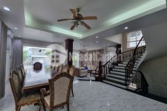 Cho thuê biệt thự an viên nha trang, 3 tầng 4 ngủ, full nội thất, hướng đông nam, gần biển, 35trth