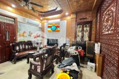 Bán nhà hào nam, dân xây, 3 thoáng, ngõ thông. gần 50m2, mt 4.5m, hơn 7 tỷ