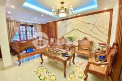 Tôi bán nhà mặt phố chu huy mân gần vinhomes riverside, kd đỉnh, mt rộng 95m2 chỉ 23.4 tỷ.