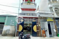 Nhà hẻm đường hiệp thành 13,p hiệp thành,q12 dt 64m2 2 lầu 4pn 4wc giá 4ty950