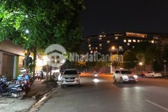 Mặt phố miếu đầm, đối điện tthnqg, 5t mặt tiền 4,8m giá 20,5 tỷ