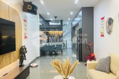 Bán nhà phân lô đền lừ vỉa hè gara 7 chỗ ô chờ thang máy ô tô tránh kinh doanh kinh