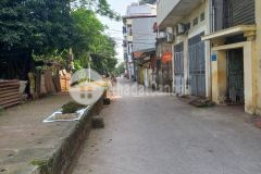 Bán đất đa sỹ 44,5m2. giá 4 tỷ. đi 1 đoạn tới đường ô tô. liên hệ xem nhà số 0368.295.139