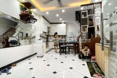 Xuất ngoại bán nhà đẹp 4 tầng hxh hoàng sa, 41m2, ngang 4m, 7 tỷ tl