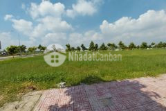 Cần bán đất nằm ngay trung tâm hành chính thủ thừa, shr, diện tích 5x20 100m2 100 đất thổ cư odt