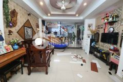 Hẻm ô tô thông, phạm thế hiển, f3, q8, 3 tầng, nở hậu 86m2, 9.2 tỷ.