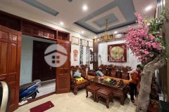 Mặt ngõ nhà ốp full đá, mặt tiền rộng phố bắc cầu 4,5 tỷ, dt 55m² x 4t