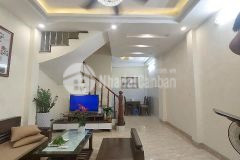 Rất là rẻ, phố yên phụ, dt 50mx6 tầng, gần đường chính, giá chỉ 6.9 tỷ.