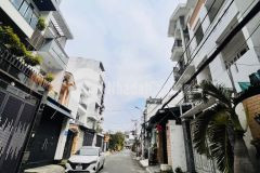 Hẻm ô tô kế bên emart 2 4,3 x15m, nhà 2 tầng, 3pn chỉ 4,99 tỷ tl