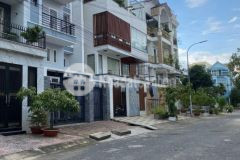 Đất kẹt tiền bán gấp 70,2m24x17,8.cách cty nhựa duy tân 300m.giá chỉ hơn 4tỷ6