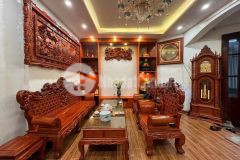 Ban nha phô nhân hoa thanh xuân, nha đep ngo rông 2 măt thoang