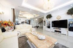 Biệt thự lô góc 16b làng việt kiều châu âu view công viên 200m2 chỉ 45.9 tỷ. lh 0989.62.6116