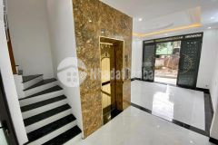 Bán nhà, phố nghi tàm tây hồ, dt 50mx6 tầng, đường ô tô, thang máy, giá 8.2 tỷ