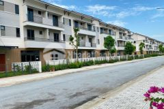 Bán cắt lỗ thanh khoản ngân hàng, nhà 3 tầng diện tích 100m2, sổ hồng trao tay