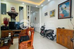 Bán nhà 2 tầng đẹp, hẻm xe hơi, đường 11 trường thọ, dt 71m2 giá 5,5 tỷ tl