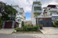 Bán gấp lô đất 57.4 m2. giá chỉ còn 3.6 tỷ.nằm gần kdc ehome3,đường thông ra 2 chiều đại lộ vvk.