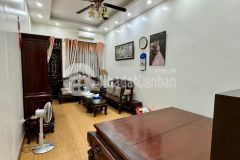 Vị trí đắc địa nhà mp kim mã, giá 25 tỷ, 47m2x4t, kd tốt, nở hậu