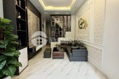 Bán nhà gần phố tôn đức thắng đống đa, ngõ thông gần đường ô tô, nhà 4 tầng nội thất đẹp.