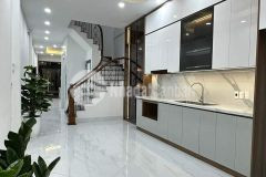 Bán nhà cầu giấy phố hoa bằng 38m x 7t thang máy, nhà đẹp, ô tô, kd