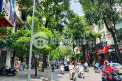 Bán nhà lò đúc, có sân để xe riêng, 45m giá 5.95 tỷ