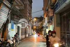 Bán nhà phố ngọc thuỵ 75m2x5t mt 5m nhỉnh 17 đồng ô tô tránh sát đường 40m hồng tiến kéo dài