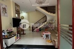 Chính chủ bán nhà 5 tầng ngõ 426 đường láng diện tích sổ 69m xây 5 tầng nhà đẹp cách đường oto 50m