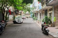 Bán nhà ngõ 59 hoàng cầu 52m2, mặt tiền 4m. oto tránh, kinh doanh 12.2 tỷ