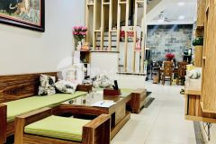 Bán nhà đường láng đống đa, ngõ thông chùa láng, lô góc, 4 tầng nhà đẹp ở ngay.