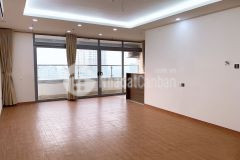 Cho thuê căn hộ 17t4 khu trung hoà nhân chính với diện t ích 156m, với 03 phòng ngủ, giá 15 triệu.