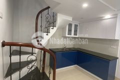 Bán nhà phố định công, dt 42m2, 5 tầng, oto đỗ cửa, mt 5m, giá chỉ 7 tỷ.