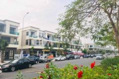 Bán shophouse mặt tiền đường lớn giá siêu hời