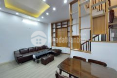 Bán nhà phố trạm,long biên 4 tầng,36m2 nhà đẹp gần oto nhỉnh 4 tỷ