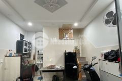 Tanbinh chỉ 3tỷ2 hẻm xe hơi hẻm thông ngang 4.2m 2 tầng đẹp ở liền