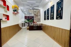 Ban nha phô khương ha thanh xuân nha dân xây gân ô tô, 33m2, 5t