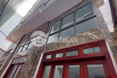 Bán nhà ngọc trì,thạch bàn 5 tầng,30m2 gần oto tránh nhỉnh 4 tỷ