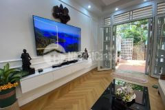 Bán nhà nguyễn văn cừ, long biên 52m2, 4t giá 7.15 tỷ có sân rộng thoáng