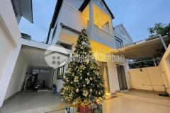 Bán biệt thự sân vườn q7 ngang vip 11.4m khu bộ công an gần bigc 168m2 nhình 17 tỷ