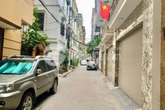 Nhà rẻ, phố trần cung, dt60mx6 tầng,có gara, thang máy. nhà phân lô giá 13.5 tỷ.