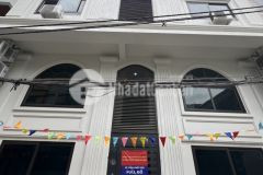 Bán toà aparament hoàng quốc việt, 181m2 8 tầng, 56 phòng, 300trtháng, 52 tỷ