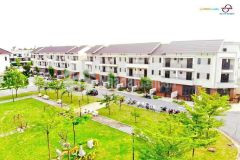 Chính chủ gửi bán căn shophouse view công viên lớn hướng đông thoáng mát