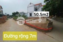 Lô đất bị bỏ quên đường 3 ô tô tránh nhau mà g.iá chỉ hơn 1ty thôi ạ