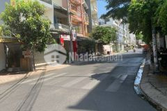 Bán nhà mặt tiền kinh doanh tân phú, dt 4x9m, 3 tầng chỉ 5,5 tỷ còn tl