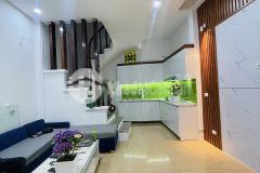 Bán nhà xã đàn ngõ thông phạm ngọc thạch, gần phố, ôtô đỗ cửa, kinh doanh, nhà đẹp 5 tầng.