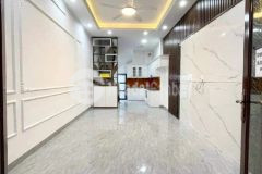 Cần bán nhà ngay phố giang văn minh, dt 43mx5 tầng,phân lô,thang máy, chỉ 6.8 tỷ.