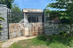 Cần bán căn nhà cấp 4, mt nhựa,dt 319m2 ngay sau bv xuyên á củ chi, shr, giá 550 triệu.