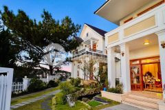 Biệt thự view rừng thông đậm chất đà lạt shr thích hợp kinh doanh nghỉ dưỡng