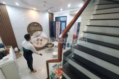 Bán nhà phố kim mã, dt 43mx5 tầng,lô góc,ô tô cách 20m,giá 6.6 tỷ.