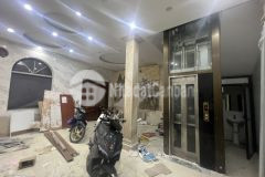 Lô góc, 2 mặt thoáng, 5 tầng, thang máy phố hào nam, đống đa. 0911554873.