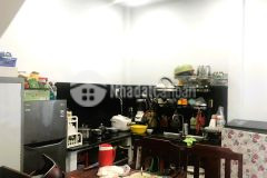 Kết cấu 1 trệt, lầu, 2pn, 2 wc, bếp và phòng khách. đường trước nhà 8m, xe tải vi vu. hàng xóm t